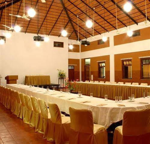 Olde Bangalore Resort And Convention Center Devanahalli Exteriér fotografie